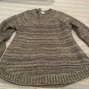 Beautiful gold and silver sweater size small
